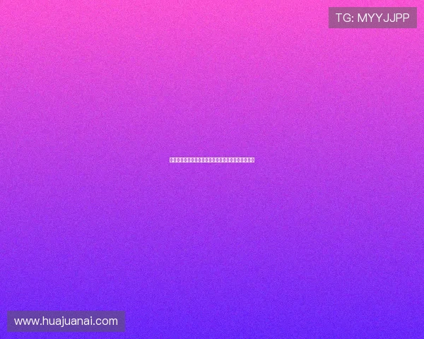 本托后场出球稍慢险被抢断匆忙处理球踢出边线保安全